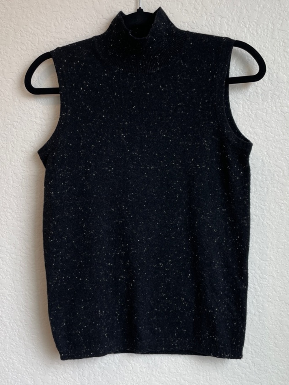 C by Bloomingdale's Marled Black Cashmere Mock-neck • S